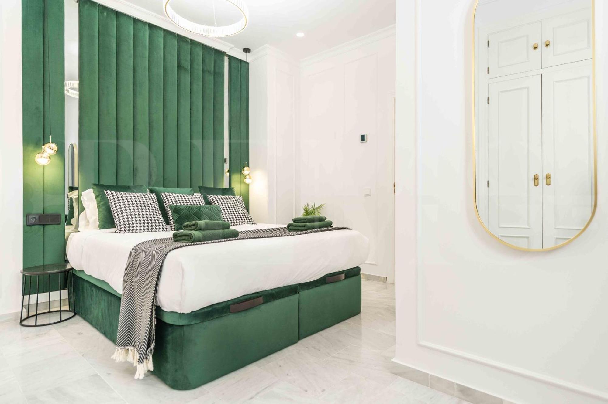 Deluxe Apartment - Historic Center By Rems Malaga Luaran gambar